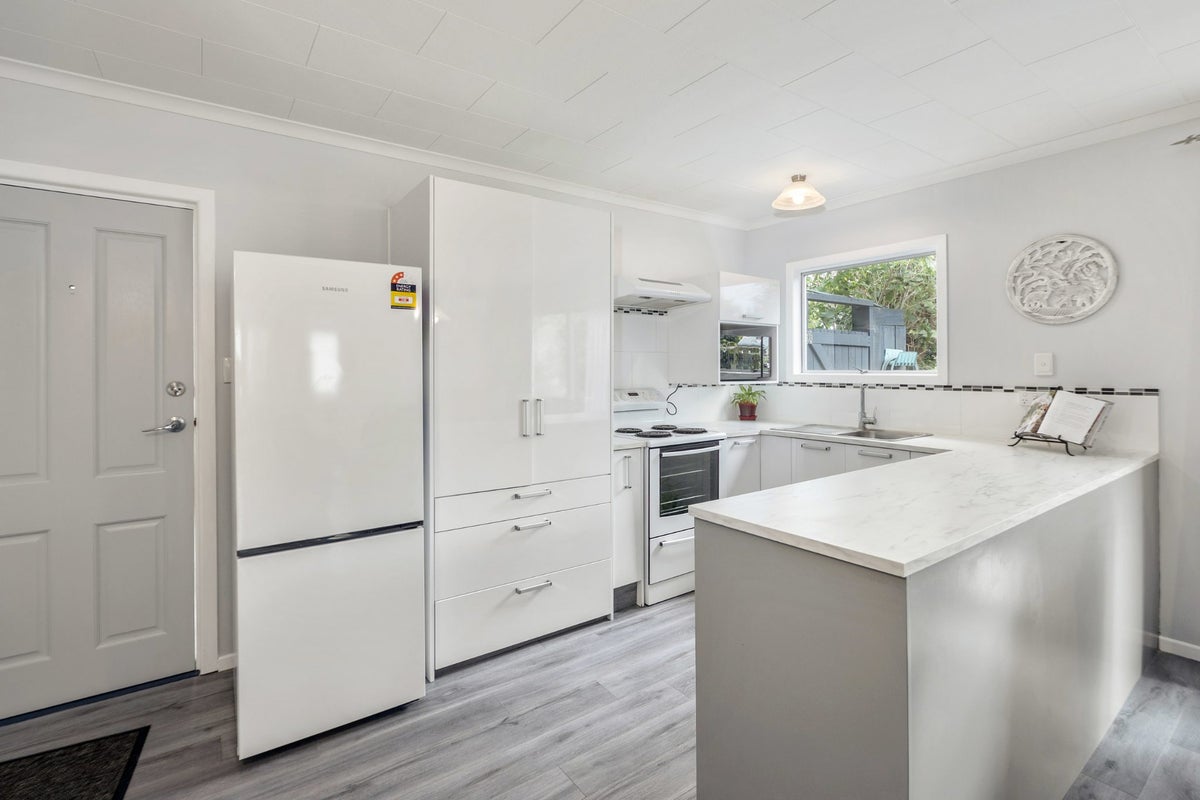 14A Deere Avenue, Fenton Park, Rotorua - Carousel 2