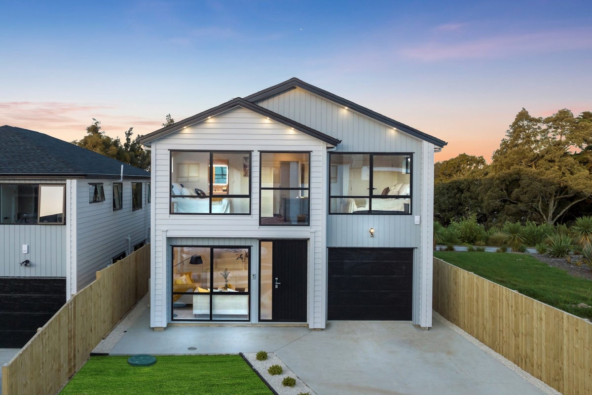 25 Drumnaconagher Road, Flat Bush, Auckland - Carousel 2