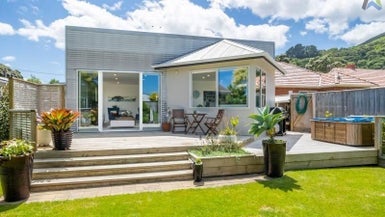 57 Riverside Drive, Waiwhetu, Lower Hutt - Carousel 1