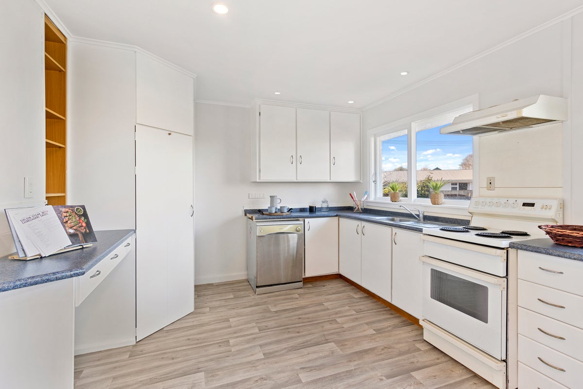 14 Lovelock Street, Dallington, Christchurch - Carousel 2