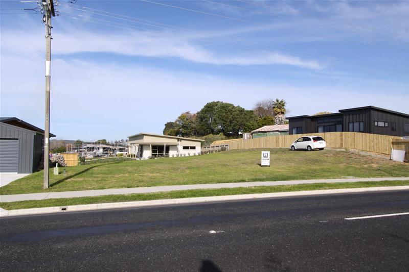 59 Athenree Road, Athenree, Katikati - Carousel 1