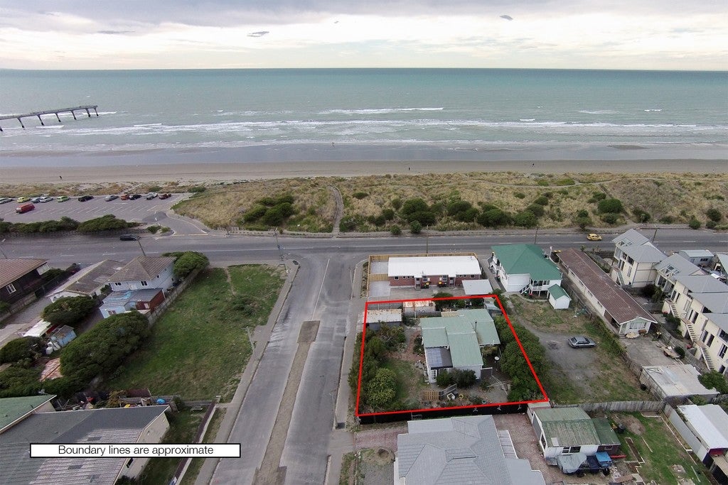 7 Hood Street, New Brighton, Christchurch - Carousel 1