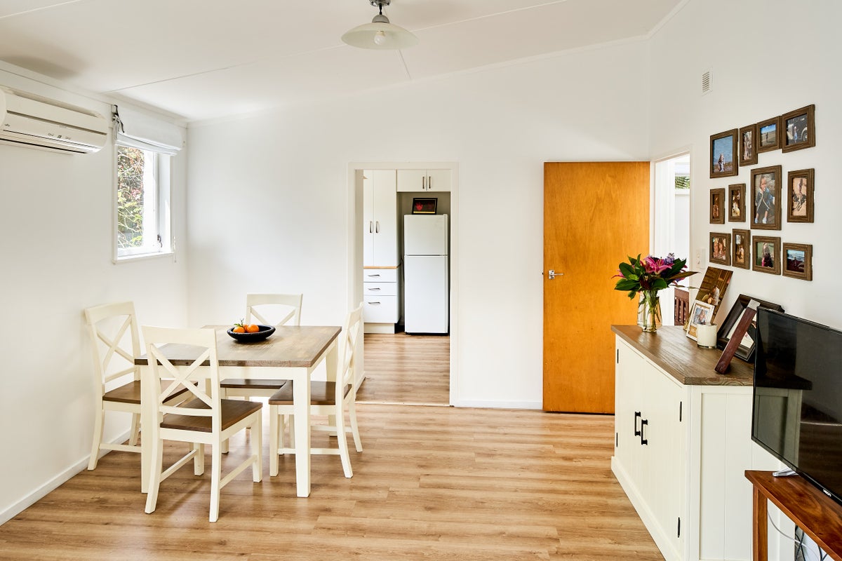 2/345 Muritai Road, Eastbourne, Lower Hutt - Carousel 2