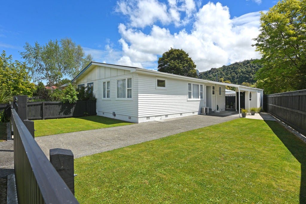 2/21 HOLDSWORTH AVE, TRENTHAM, UPPER HUTT - Carousel 1