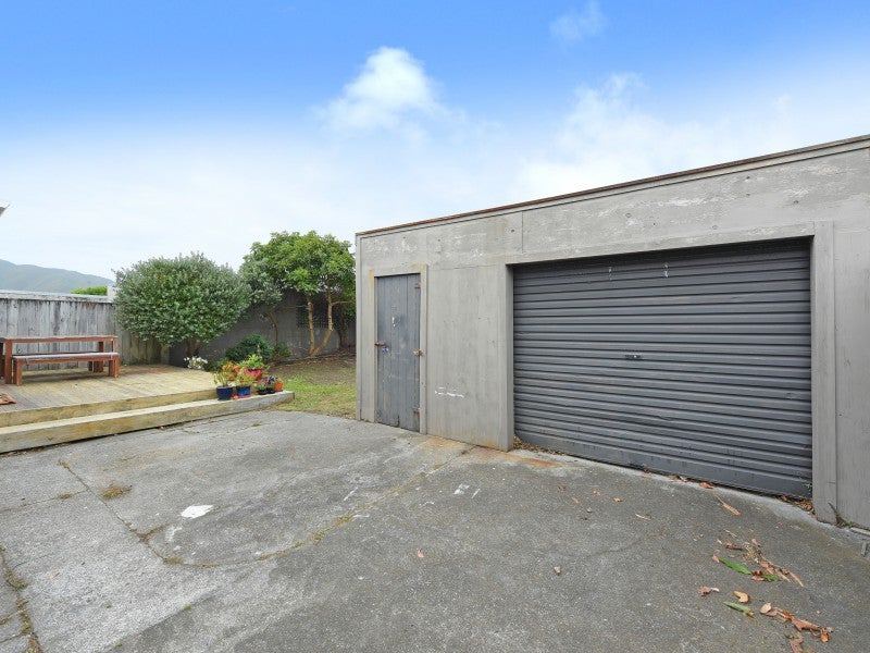 21 East Street, Petone, Lower Hutt - Carousel 15