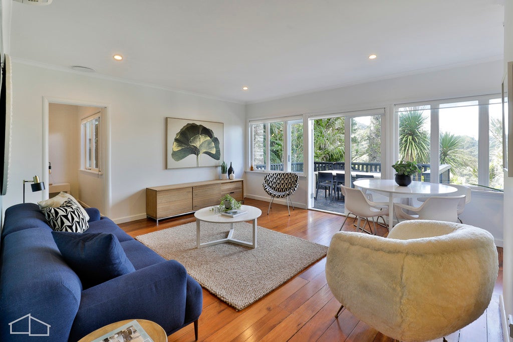 12 Tainui Road, Titirangi, Auckland - Carousel 2