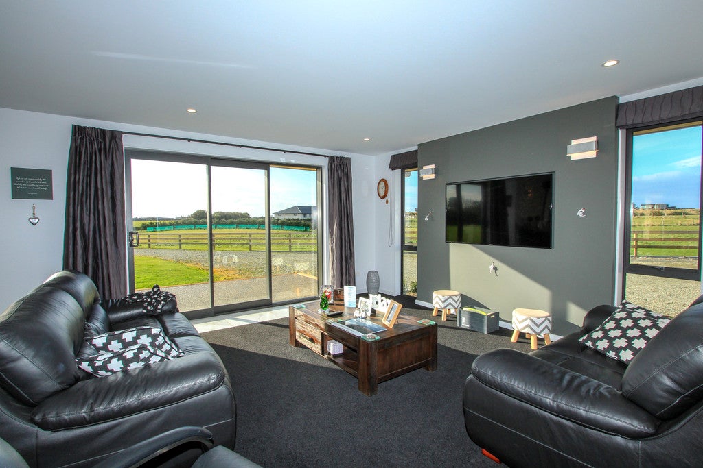 56 Sunrise Drive, SEAWARD BUSH, INVERCARGILL - Carousel 2