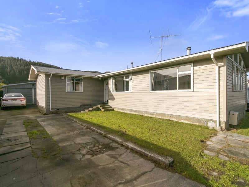 168 Wise Street, Wainuiomata, Lower Hutt - Carousel 2