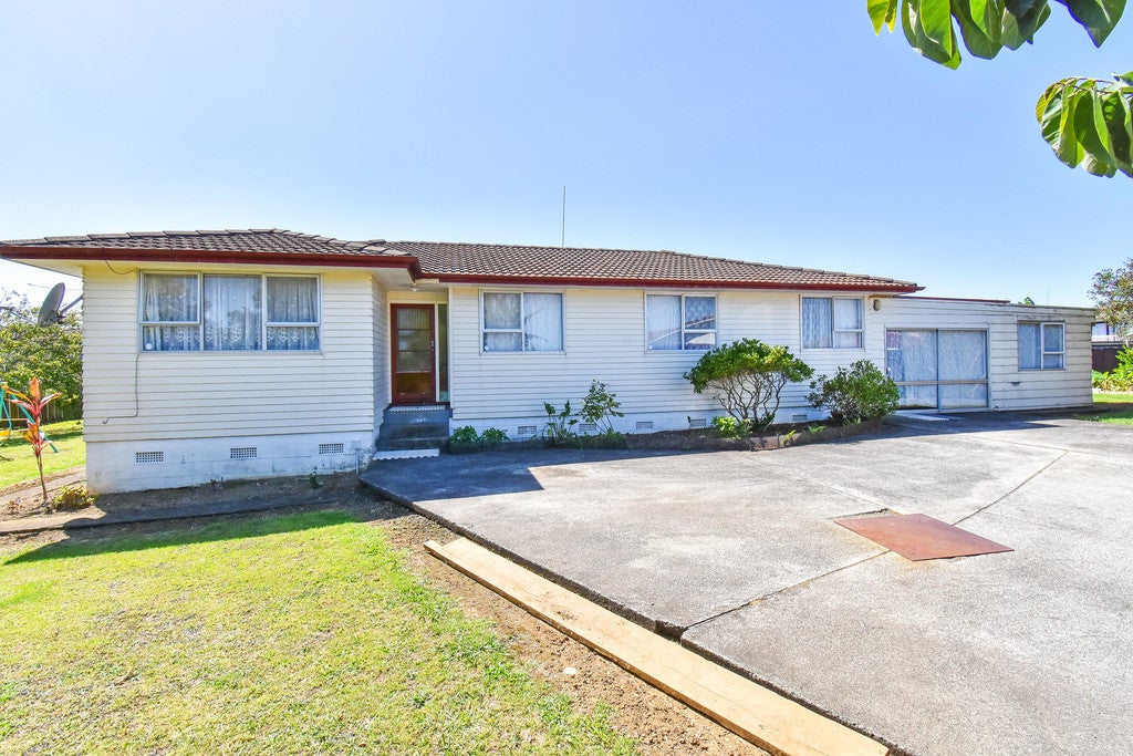30 Zelda Avenue, Clover Park, Auckland - Carousel 1