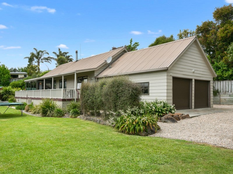 28 Sheridan Crescent, Leamington, Cambridge - Carousel 2