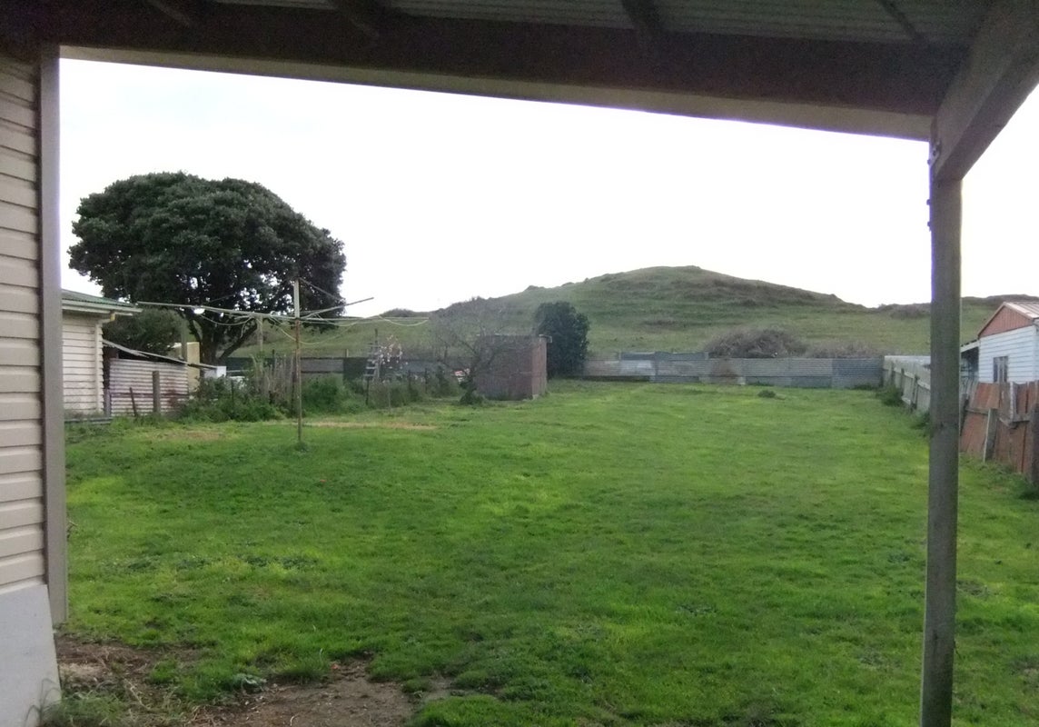 74 Polson Street, Castlecliff, Whanganui - Carousel 2