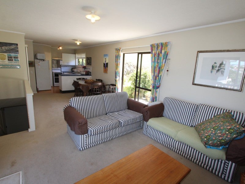 91 Tireti Road, Titahi Bay, Porirua - Carousel 2