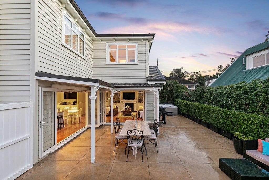10B Shackleton Road, Mount Eden, Auckland - Carousel 21