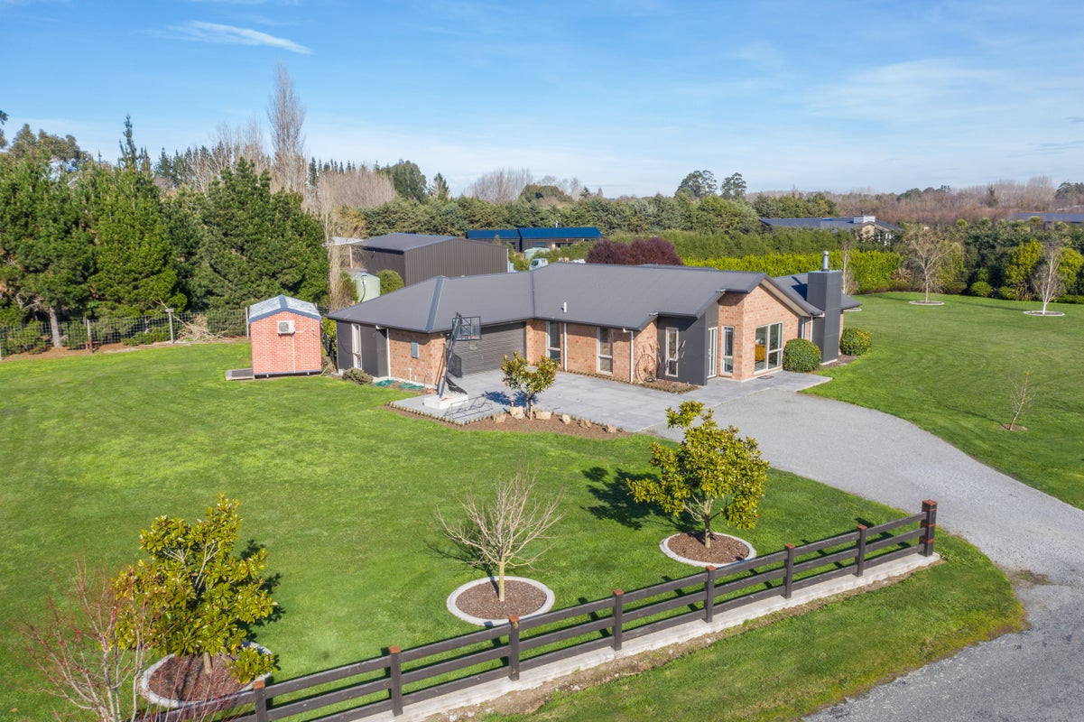 7 Macdonalds Lane, Waikuku, Rangiora - Carousel 1