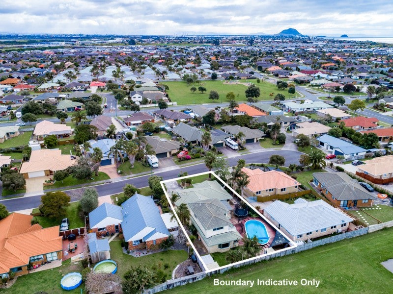 53 Ocean Crest, Papamoa Beach, Papamoa - Carousel 2