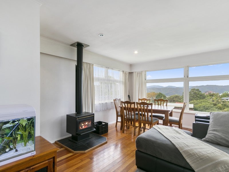 161 Park Road, Belmont, Lower Hutt - Carousel 2