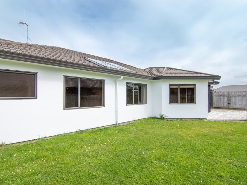 4 Johnstone Drive, Fitzherbert, Palmerston North - Carousel 26