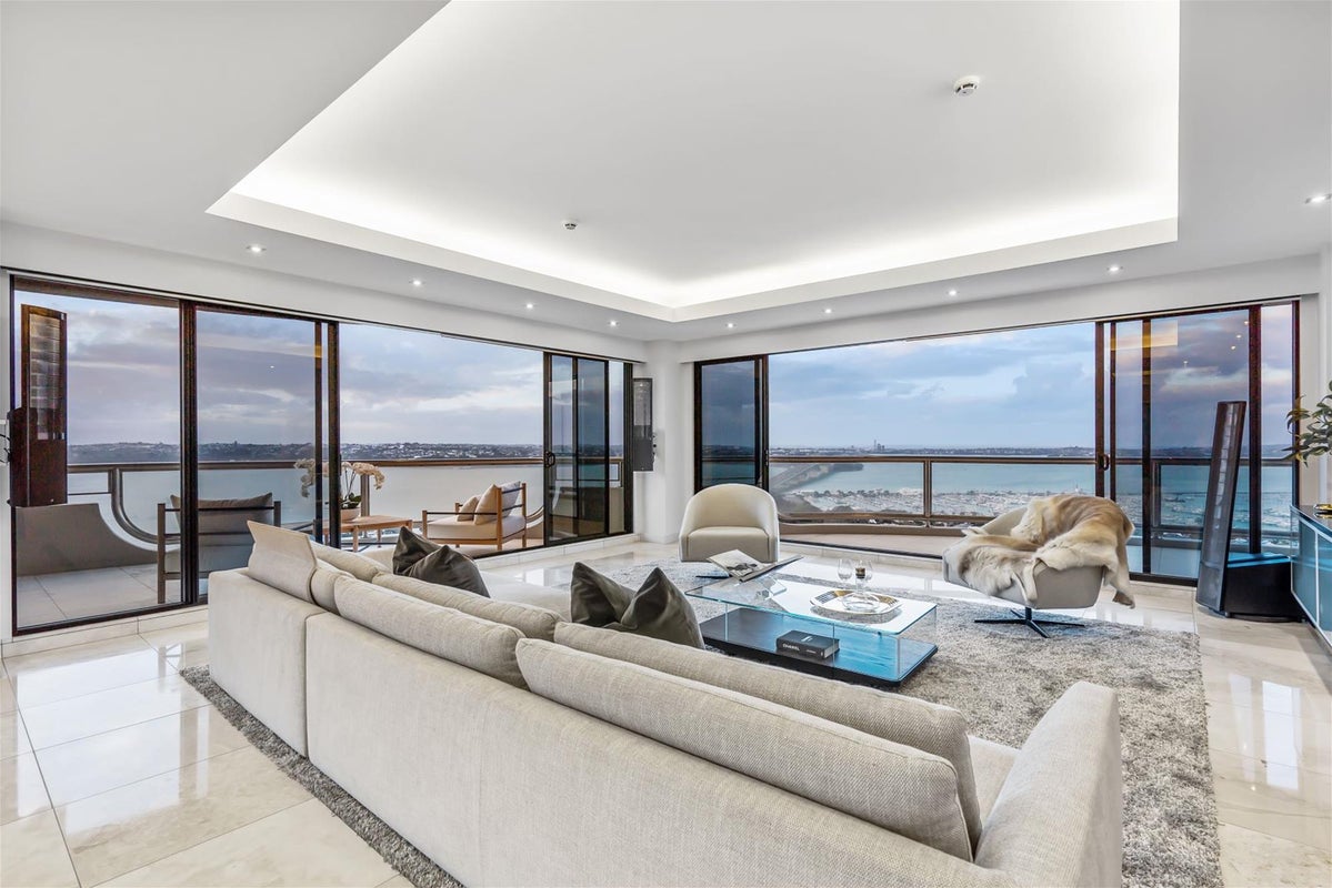 13/97 Jervois Road, Herne Bay, Auckland - Carousel 2