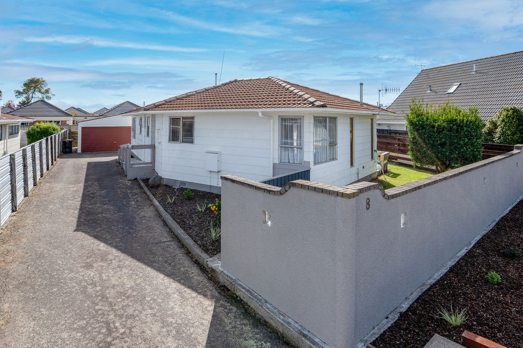 8 Purdie Place, Milson, Palmerston North - Carousel 2