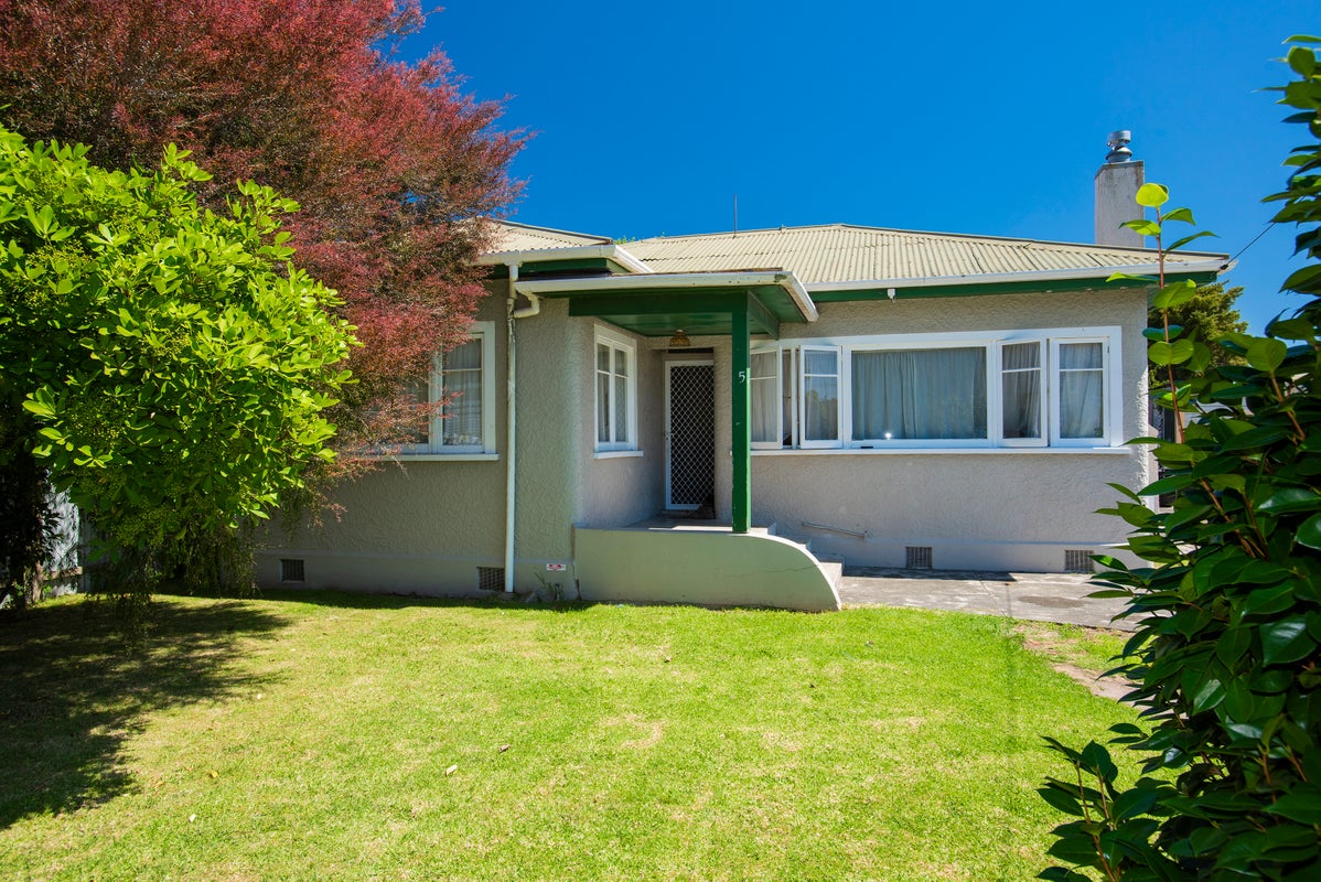 5 Dickson Street, Kaiti, Gisborne - Carousel 10