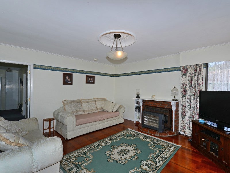 2/420 Stokes Valley Road, Stokes Valley, Lower Hutt - Carousel 2