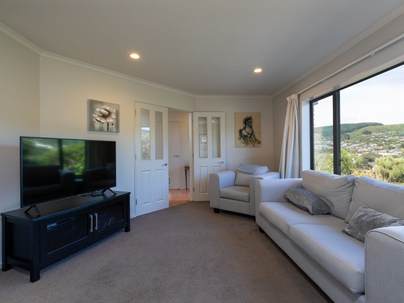 3C Duncan Street, Tawa, Wellington - Carousel 2