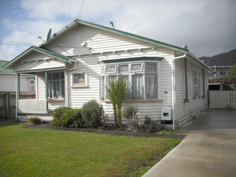 150 Randwick Road, Moera, Lower Hutt - Carousel 1
