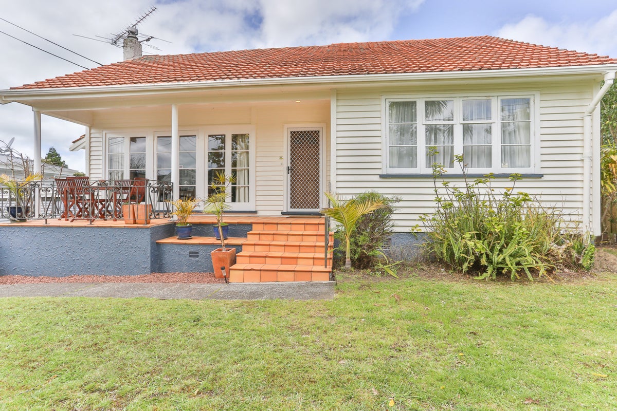 3 Athlone Road, Glendowie, Auckland - Carousel 2