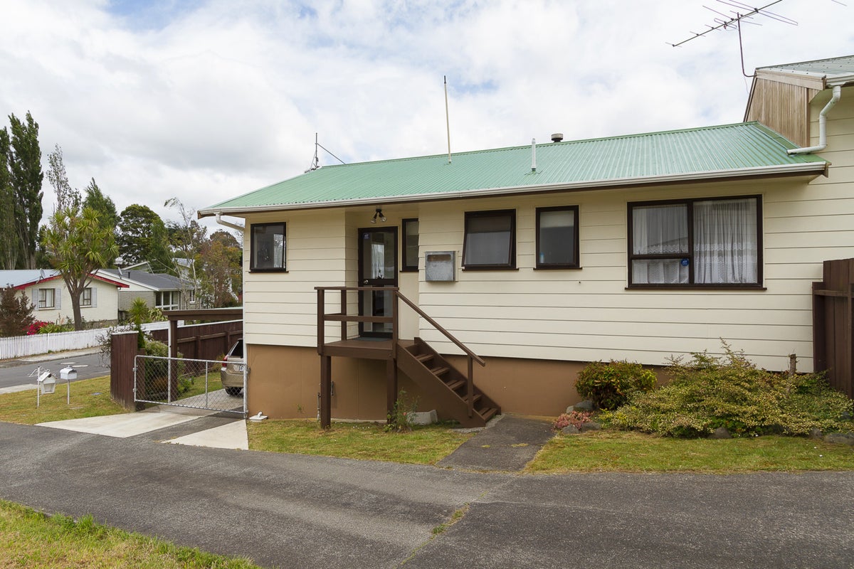 50A Blueberry Grove, Timberlea, Upper Hutt - Carousel 17