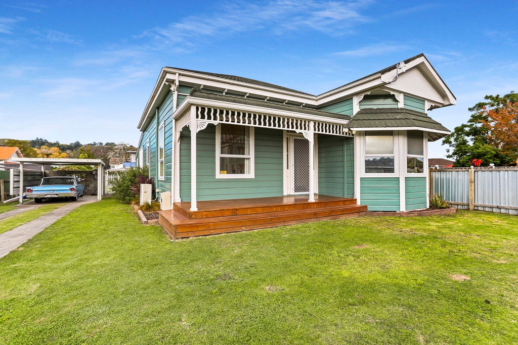 7 Rutene Road, Kaiti, Gisborne - Carousel 1