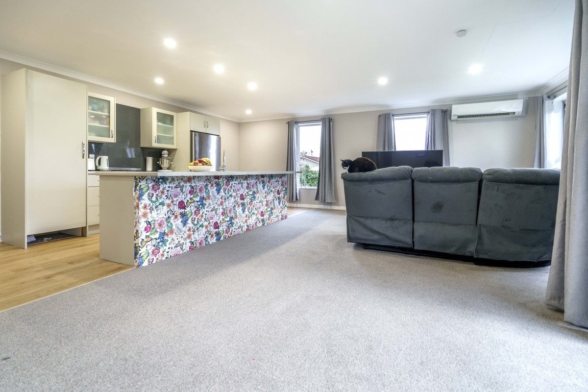 16 Brooke Street, Heidelberg, Invercargill - Carousel 1