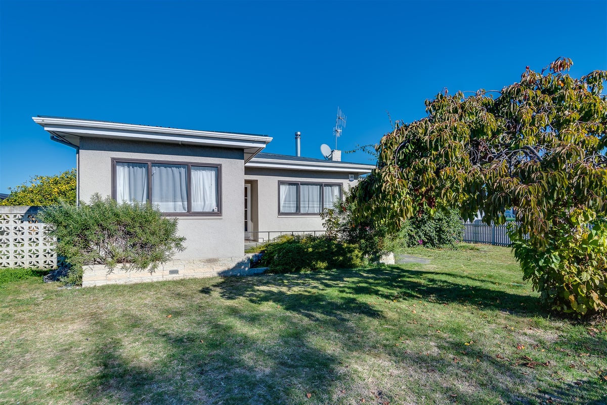 2 Savage Crescent, Marewa, Napier - Carousel 1