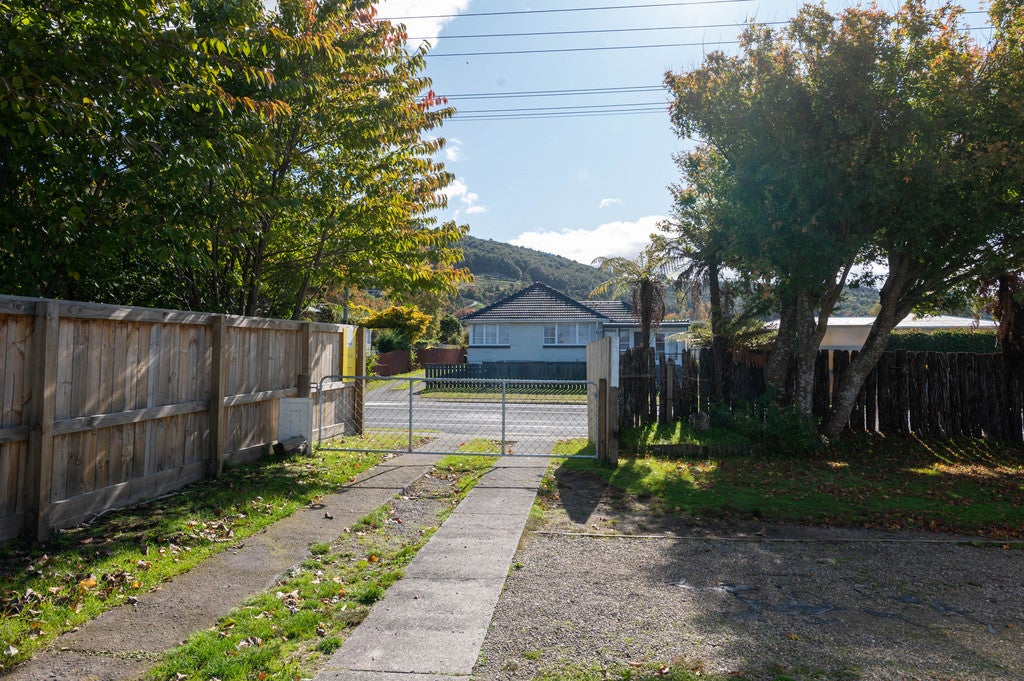 258 Clayton Road, Pukehangi, Rotorua - Carousel 15