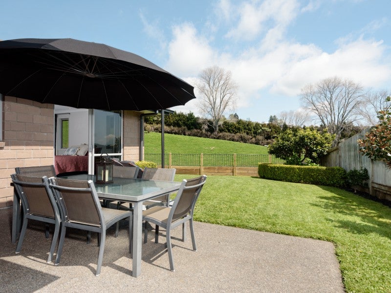 4 Falcon Drive, Welcome Bay, Tauranga - Carousel 2