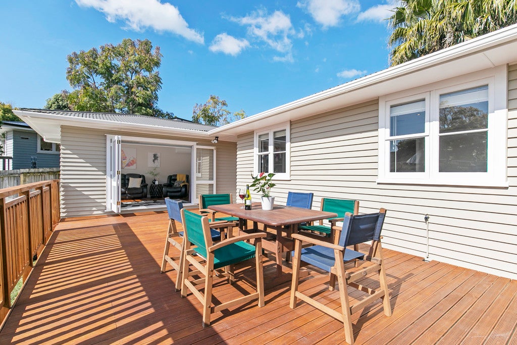 103A Stott Avenue, Birkdale, Auckland - Carousel 2