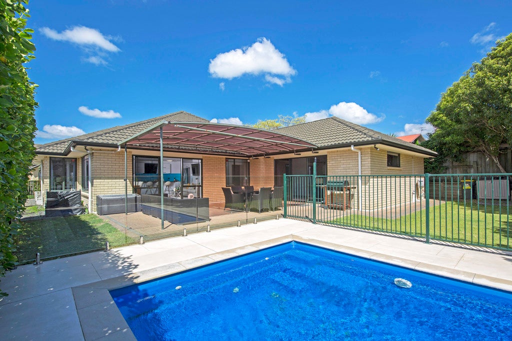 33 Westerham Drive, Dannemora, Auckland - Carousel 2