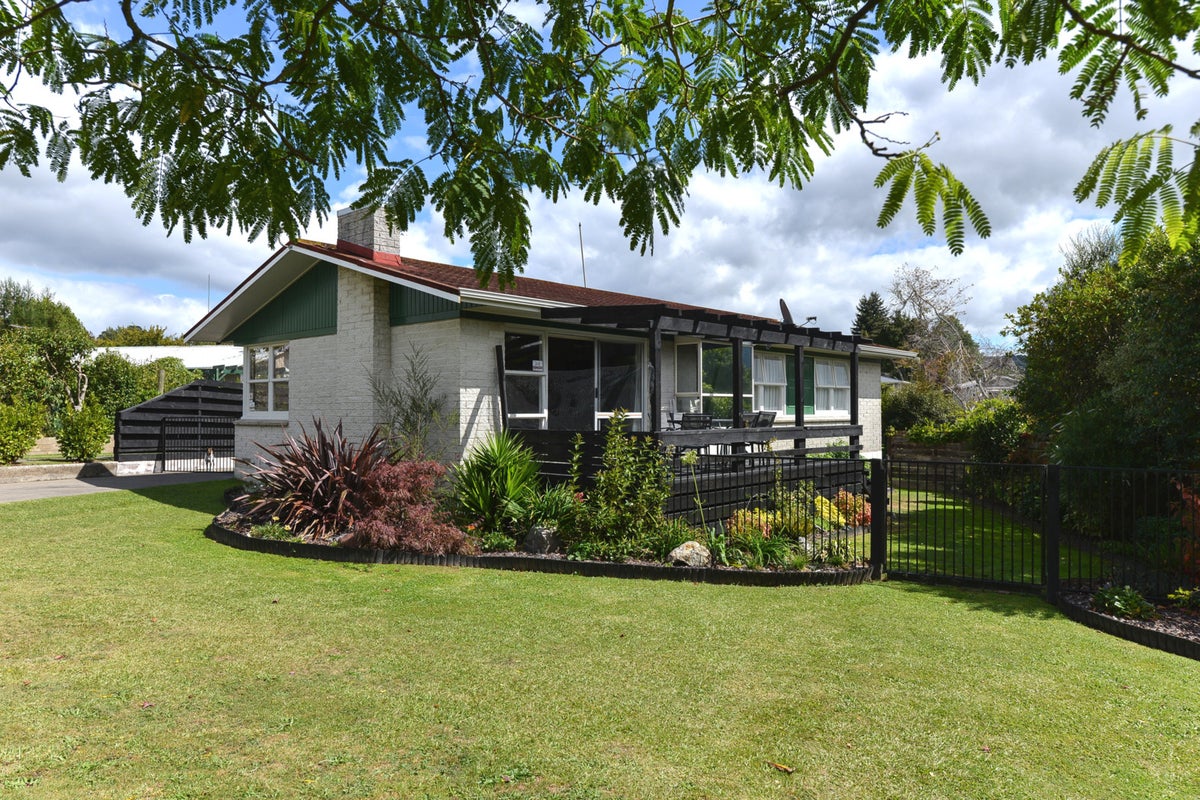 9 Phoebe Place, Sunnybrook, Rotorua - Carousel 2