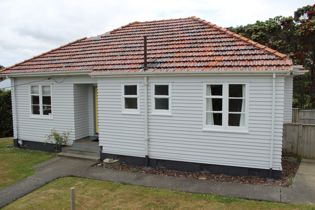 8 Rodney Street, Northland, Wellington - Carousel 1