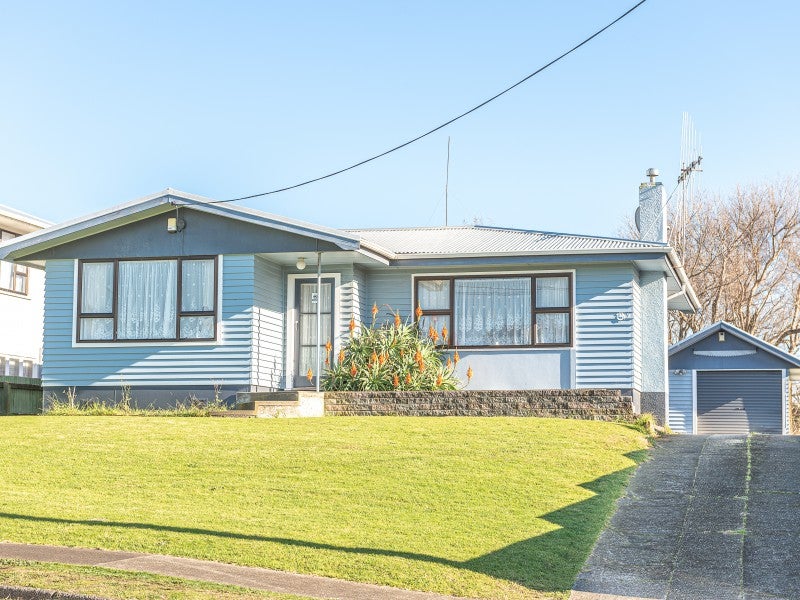 9 Glenn Street, Castlecliff, Whanganui - Carousel 1