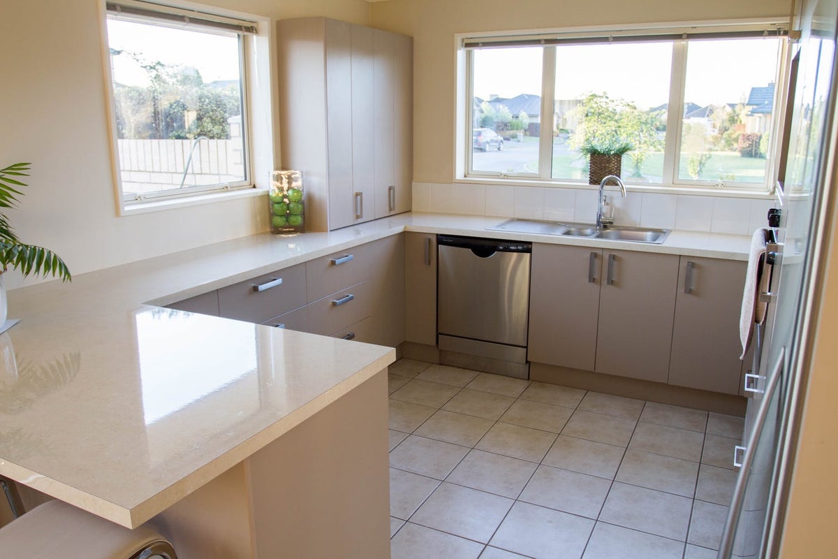17 Six Silvers Avenue, Halswell, Christchurch - Carousel 2