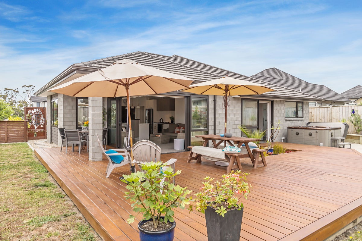 80 Harris Drive, Millwater, Auckland  - Carousel 1