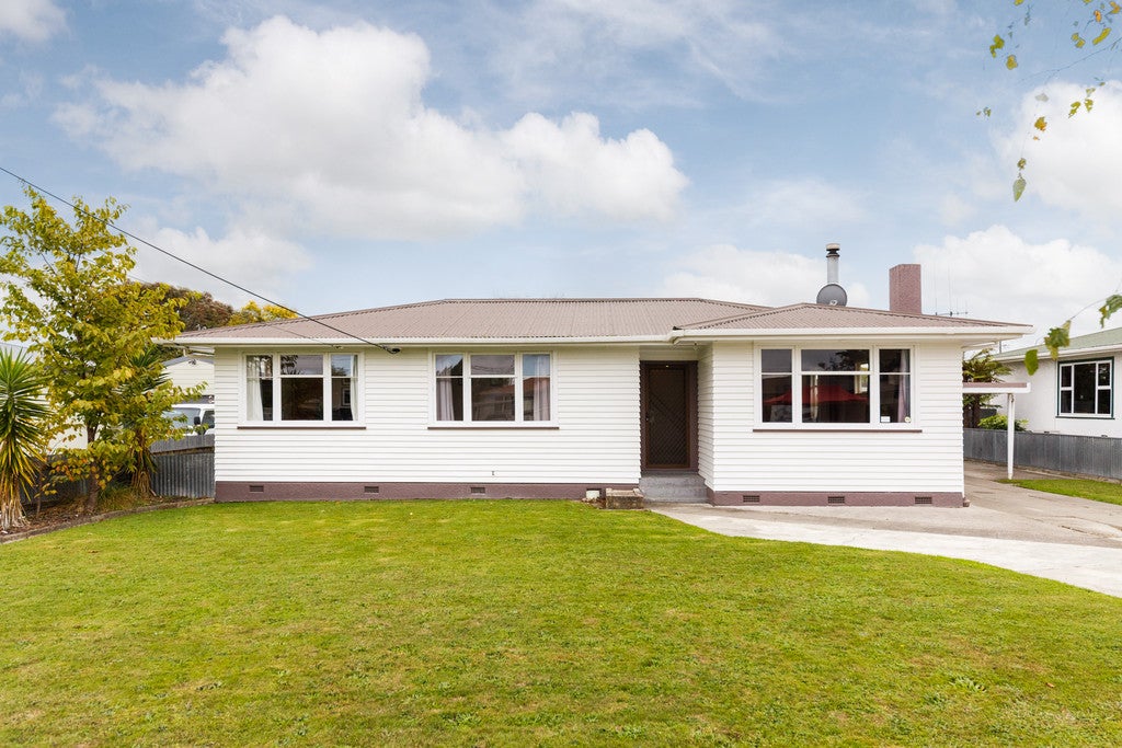 20 Leeds Street, Milson, Palmerston North - Carousel 21