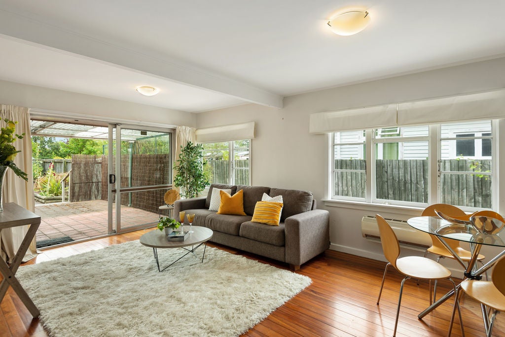 86 Bridge Street, New Brighton, Christchurch - Carousel 2