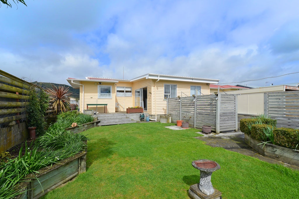 88 Miro Street, Trentham, Upper Hutt - Carousel 1