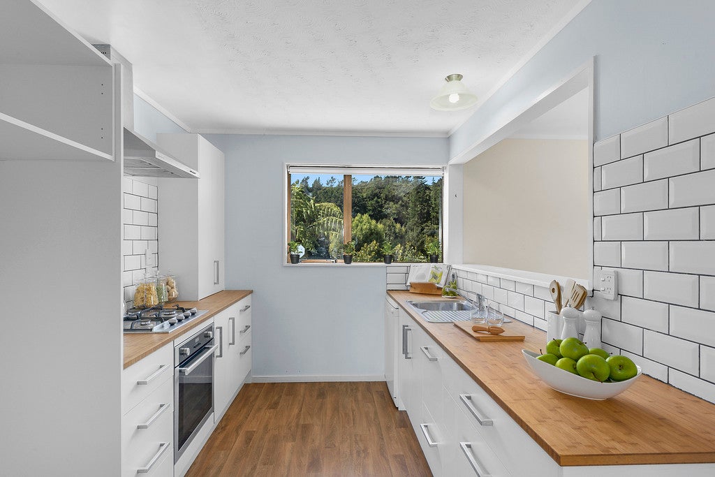 43B Lord Street, Stokes Valley, Lower Hutt - Carousel 2