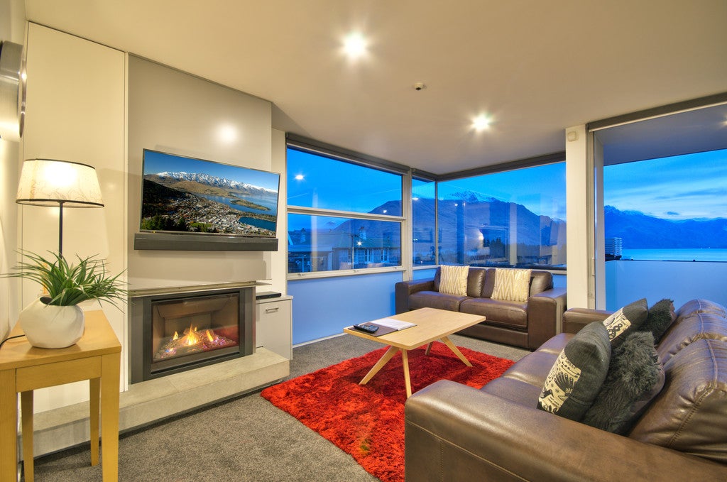 3/60 Hallenstein Street, Queenstown, Queenstown - Carousel 1