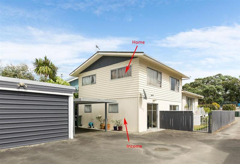 22 Bloomfield Terrace, Hutt Central, Lower Hutt - Carousel 1