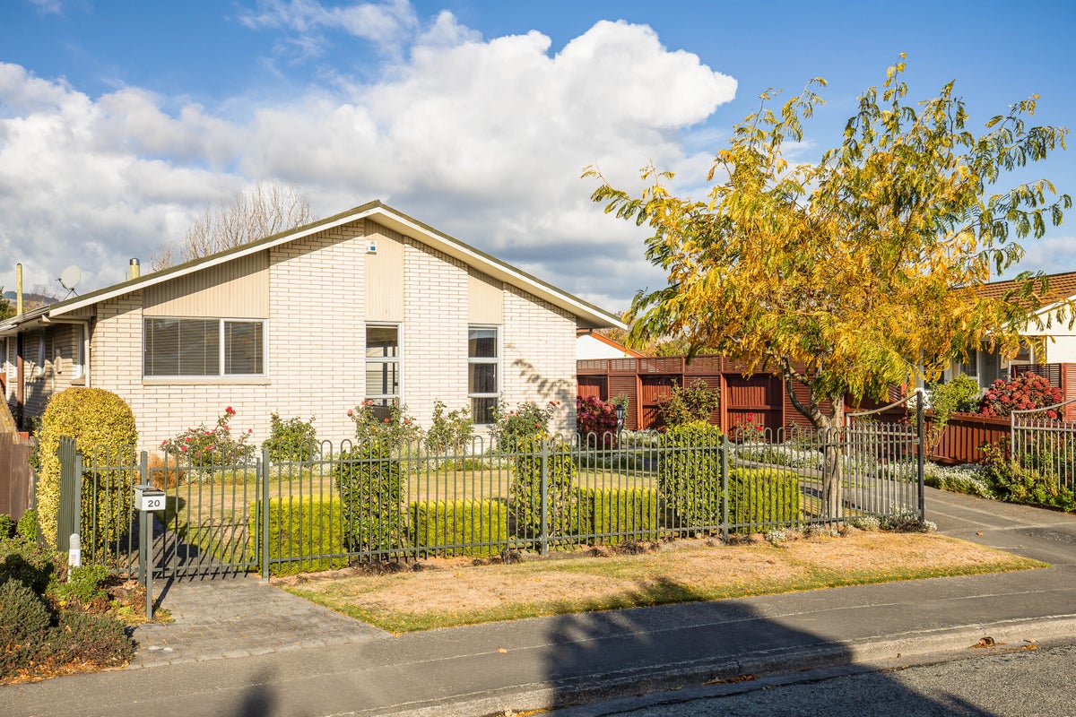 20 Oldham Crescent, Halswell, Christchurch - Carousel 1