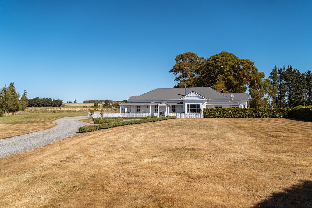 76F Willow Park Drive, Masterton - Carousel 26