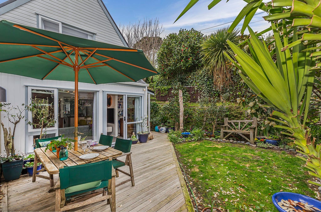 1/50 Darlington Road, Miramar, Wellington - Carousel 2